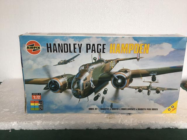 Airfix Model Kits - Handley Page Hampden Series 4 1:72 Scale