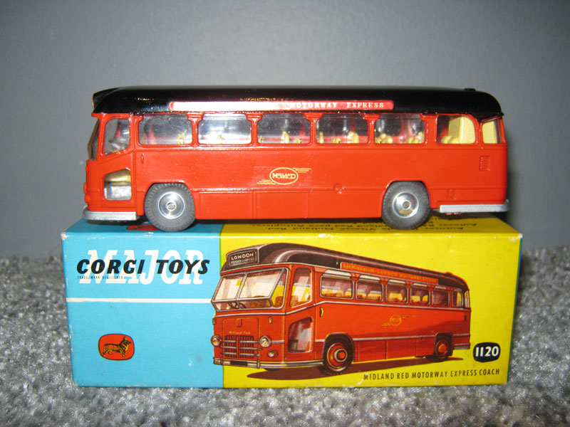 Corgi Major Toys 1120 Midland Red Motorway Express Coach