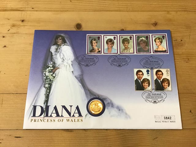 Great Britain The Diana Wedding Gold Sovereign Combination Cover at Aquitania Collectables