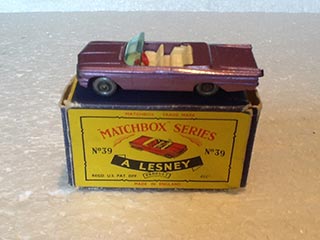 Matchbox Series 1-75 No 39b Pontiac Bonneville Convertible Metallic Purple Body, Red Steering Wheel