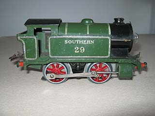 Hornby O Gauge 3 Rail E120 No 1 0-4-0T Southern Green 29 20 Volt Electric