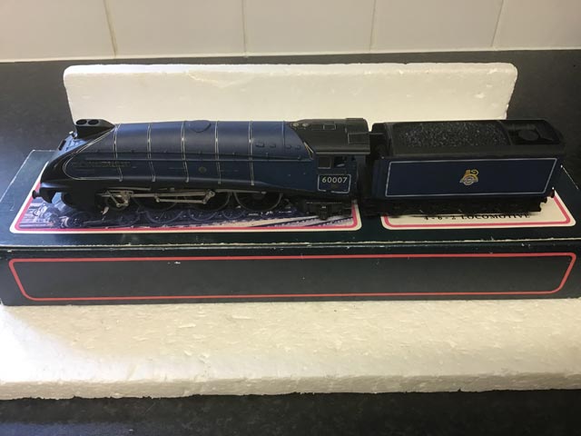 Bachmann Railways 31-954 LNER Class A4 Locomotive Sir Nigel Gresley R/N 60007 Br Blue Livery 4-6-2