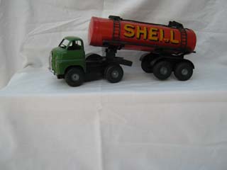 Tri-ang Minic Bedford Articulated Petrol Tanker Shell