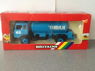 Britains Farm Toys No 9604 Milk Transporter - Aquitania Collectables