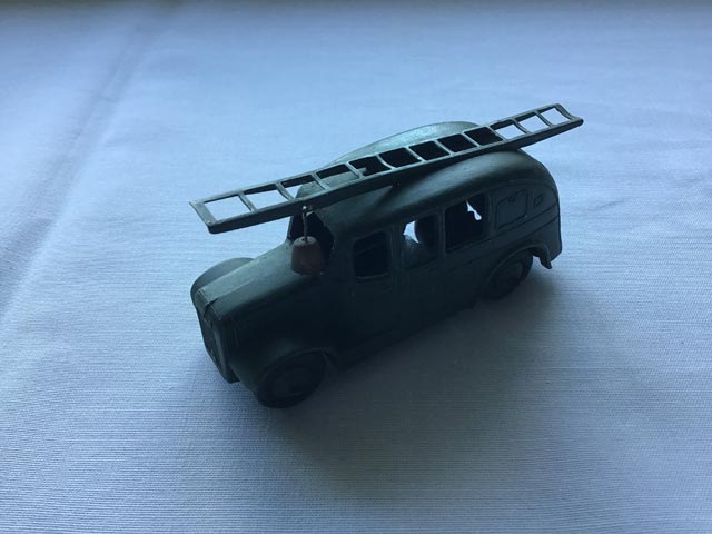 Dinky Toys 25H Streamlined Fire Engine South African Defence Force at Aquitania Collectables