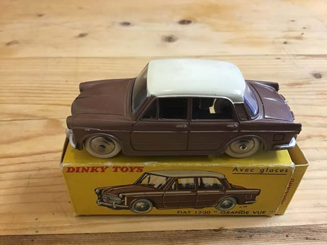 French Dinky Toys 531 Fiat 1200 Grande Vue at Aquitania Collectables