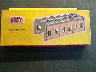 Hornby Dublo Engine Shed Kit