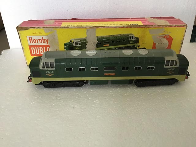 Hornby Dublo 2234 Deltic Diesel-Electric Co-Co Locomotive D9012 Crepello BR Class 55 2-Rail OO Gauge - Aquitania Collectables