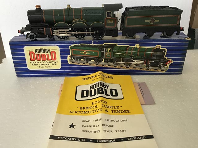 Hornby Dublo EDLT20 Bristol Castle Locomotive and Tender 7013 - Aquitania Collectables