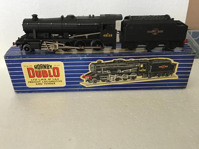 Hornby Dublo LT25 L.M.R. 8F RN 48158 2-8-0 Freight Locomotive and Tender 3-Rail - Aquitania Collectables