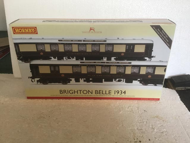 Hornby Railways R2987 Brighton Belle 1934 Train Pack