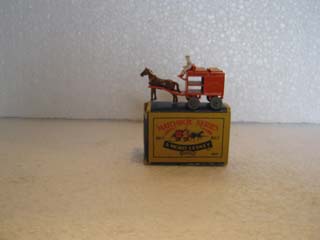 Matchbox Series 1-75 No 07 Horse Drawn Milk Float