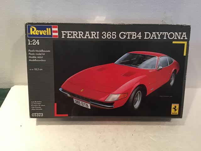Revell Ferrari 365 GTB4 Daytona 1/24 Scale - Model Kits