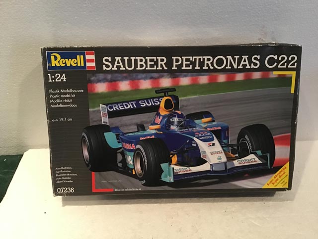 Revell Sauber Petronas C22 1/24 Scale - Model Kits