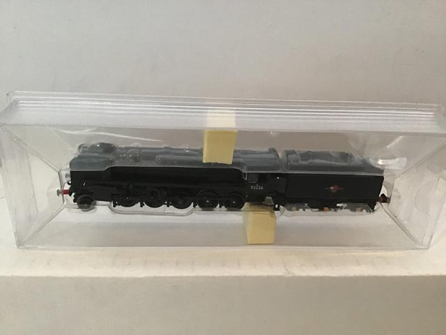 Dapol Railways ND-090C BR Class 9F Locomotive R/N 92226 BR Black Livery