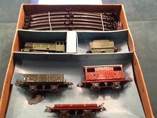 Hornby Train No 601 Goods Set