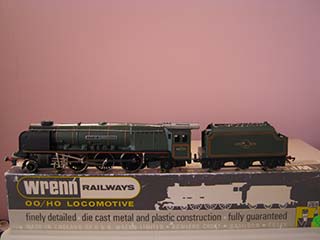 Wrenn W2228 Duchess Class City of Birmingham 8P 4-6-2 BR Green R/N 46235 Packer No 2
