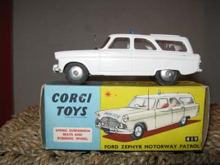 Corgi Toys 419 Ford Zephyr Motorway Patrol Car