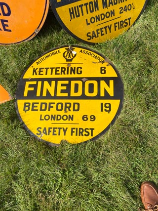 Finedon Sign - Aquitania Collectables