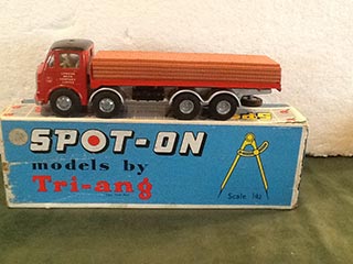 Spot On Model 110/2B AEC Lorry London Brick Company Limited