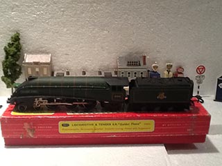 Hornby Dublo 2 rail Golden Fleece