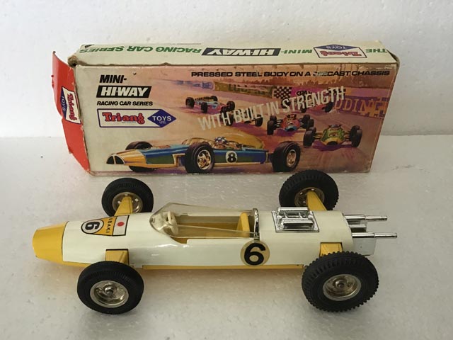 Tri-ang Toys Mini-Hiway Racing Car Series 1968 Usaki Japan No.6 - Aquitania Collectables