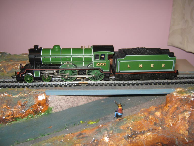 Aquitania Collectables buy and collect model railway hornby trains all over the UK